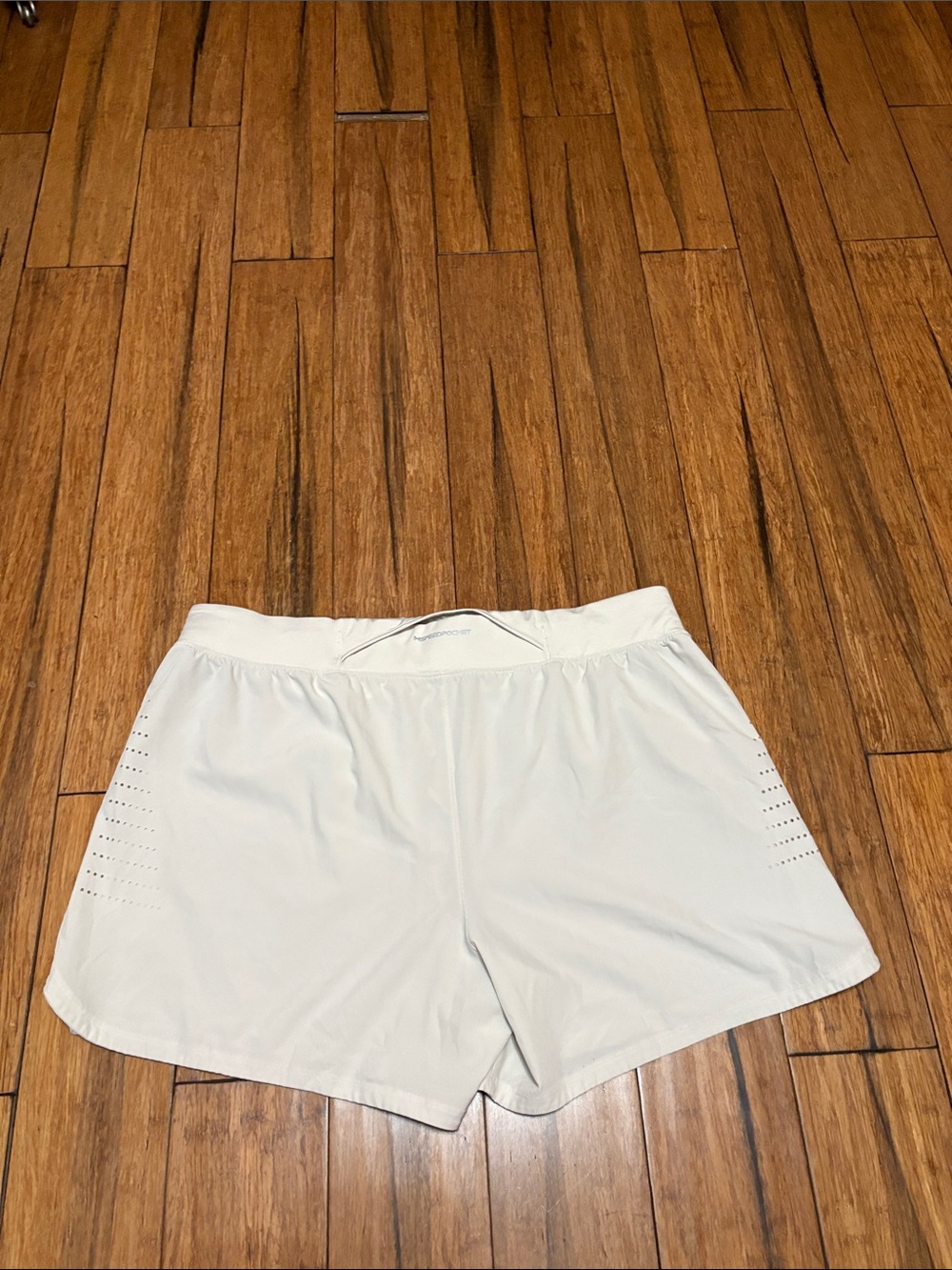 Under Armour Women’s Speedpocket Running Shorts Sz 2x Yoga Athletic Gym White - Picture 3 of 8